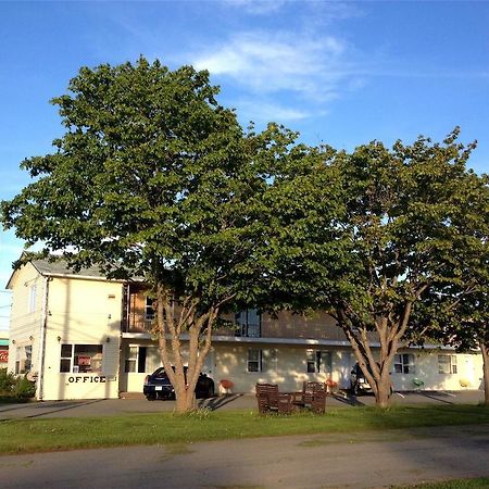 Baker'S Lighthouse Motel Summerside Ngoại thất bức ảnh